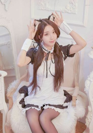 于子涵与摄影师的拍摄地点视频