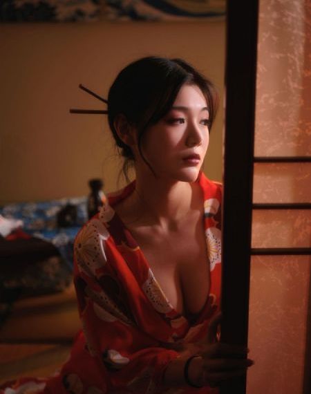 乳房与月亮