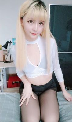 公交车强摁做开腿呻吟h动漫视