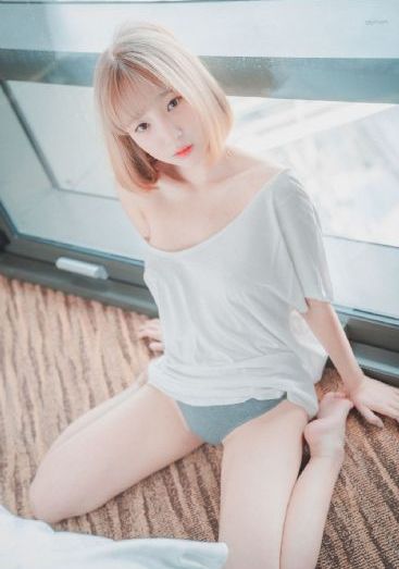 善良的的女秘书